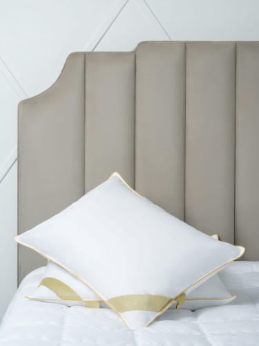 Подушка Arya Home "Bonetta", 50x70, хлопок, перо (8680943018304)