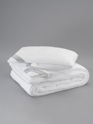 Одеяло всесезонное Arya Home "Sophie", 195x215, микрофибра, силиконизированное волокно, стеганое (8680943018403)