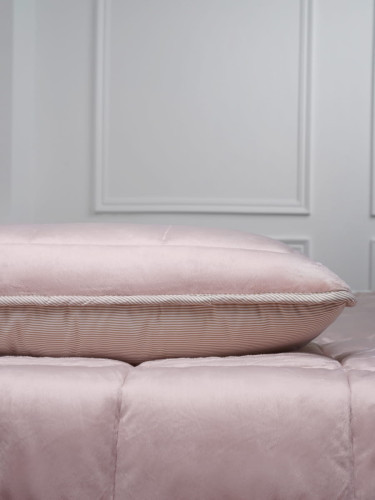 Подушка Arya Home "Sophie", 50x70, микрофибра, силиконизированное волокно, на молнии (8680943018212)