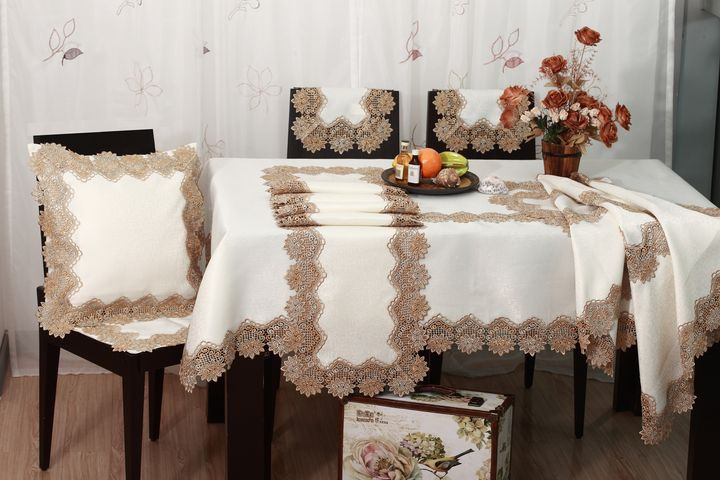 Скатерть ABT 110x110SQ